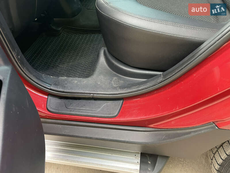 Внедорожник / Кроссовер Hyundai ix35 2010 в Золотоноше