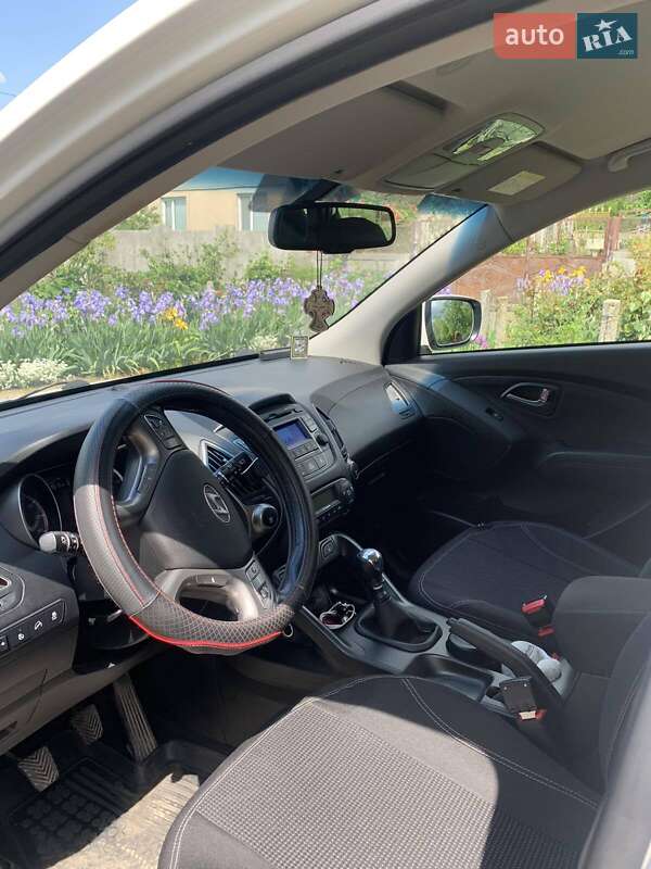Позашляховик / Кросовер Hyundai ix35 2014 в Арцизові