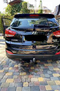 Внедорожник / Кроссовер Hyundai ix35 2011 в 