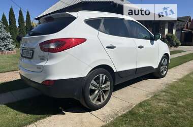 Позашляховик / Кросовер Hyundai ix35 2015 в 