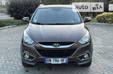 Внедорожник / Кроссовер Hyundai ix35 2011 в 