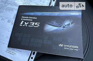 Внедорожник / Кроссовер Hyundai ix35 2011 в 