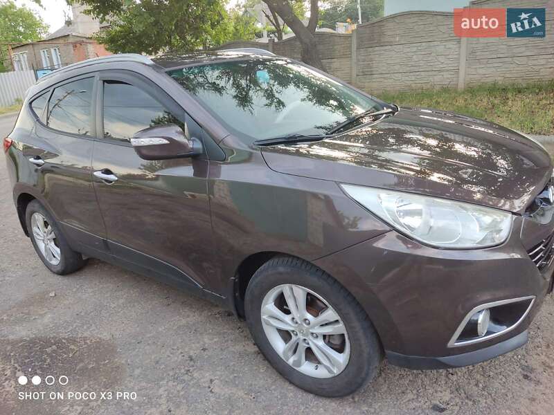 Позашляховик / Кросовер Hyundai ix35 2010 в Краматорську