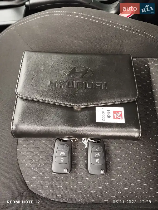 Внедорожник / Кроссовер Hyundai ix35 2010 в Ратным документ 2 фото Внедорожник / Кроссовер Hyundai ix35 2010 в Ратным документ