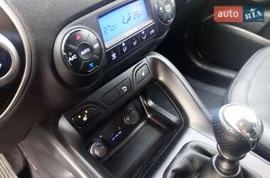 Внедорожник / Кроссовер Hyundai ix35 2011 в Звягеле