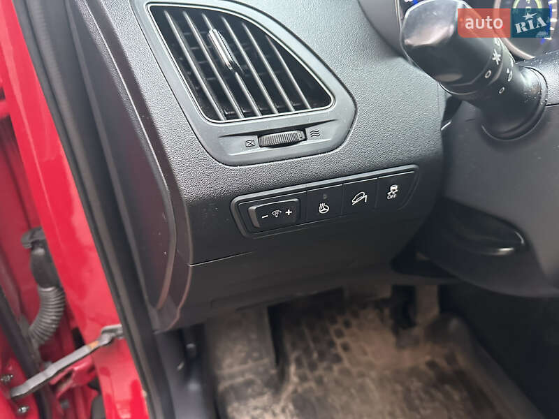 Позашляховик / Кросовер Hyundai ix35 2013 в Дніпрі