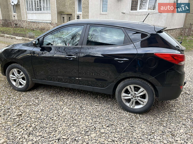 Позашляховик / Кросовер Hyundai ix35 2011 в Снятині