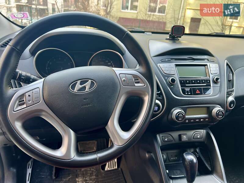 Позашляховик / Кросовер Hyundai ix35 2010 в Львові