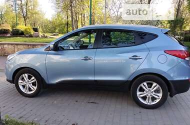 Внедорожник / Кроссовер Hyundai ix35 2011 в Могилев-Подольске