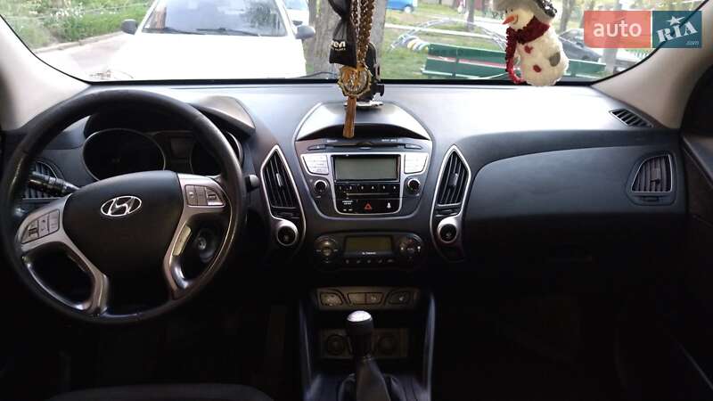 Внедорожник / Кроссовер Hyundai ix35 2010 в Черкассах