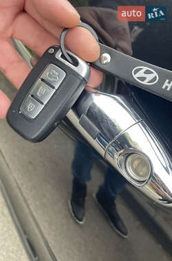 Внедорожник / Кроссовер Hyundai ix35 2010 в Ровно