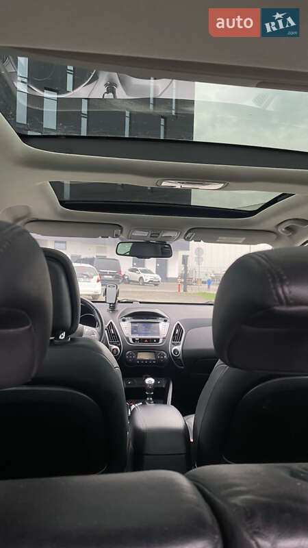 Позашляховик / Кросовер Hyundai ix35 2010 в Рівному