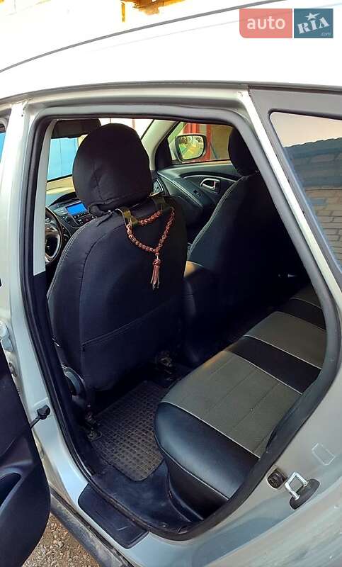 Внедорожник / Кроссовер Hyundai ix35 2014 в Светловодске фото 4 Внедорожник / Кроссовер Hyundai ix35 2014 в Светловодске