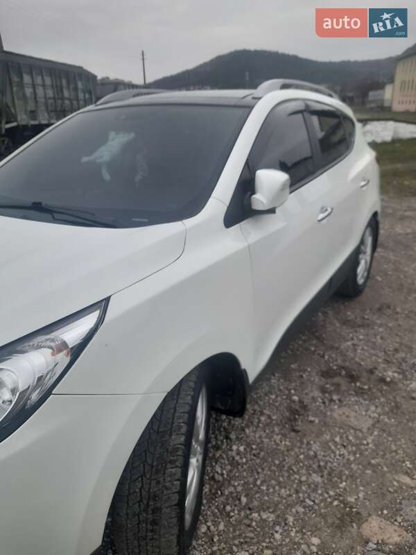 Внедорожник / Кроссовер Hyundai ix35 2011 в Тернополе