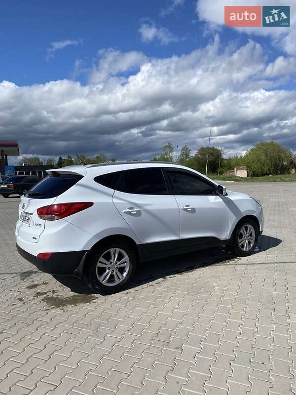 Внедорожник / Кроссовер Hyundai ix35 2011 в Коломые