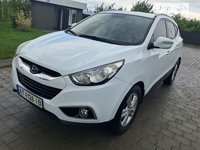 Внедорожник / Кроссовер Hyundai ix35 2010 в Ивано-Франковске