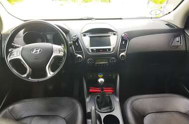 Позашляховик / Кросовер Hyundai ix35 2010 в Прилуках