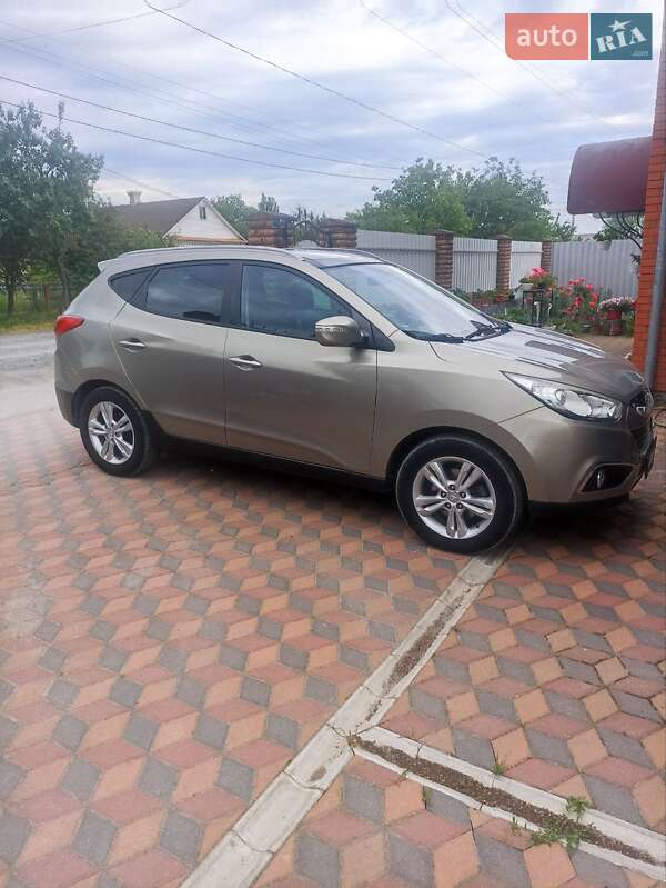 Внедорожник / Кроссовер Hyundai ix35 2011 в Звягеле
