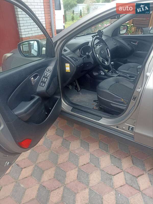Внедорожник / Кроссовер Hyundai ix35 2011 в Звягеле
