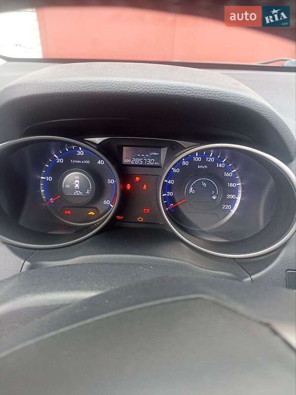 Внедорожник / Кроссовер Hyundai ix35 2011 в Звягеле