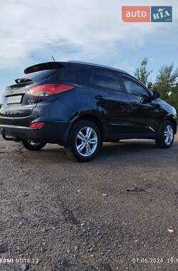 Позашляховик / Кросовер Hyundai ix35 2010 в Ратному