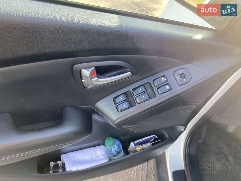 Позашляховик / Кросовер Hyundai ix35 2011 в Ковелі