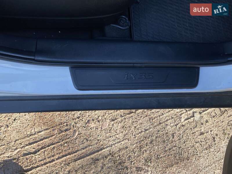 Позашляховик / Кросовер Hyundai ix35 2011 в Ковелі