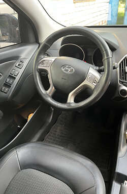 Внедорожник / Кроссовер Hyundai ix35 2010 в Звягеле