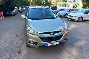 Внедорожник / Кроссовер Hyundai ix35 2010 в Полтаве