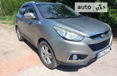 Внедорожник / Кроссовер Hyundai ix35 2010 в Полтаве