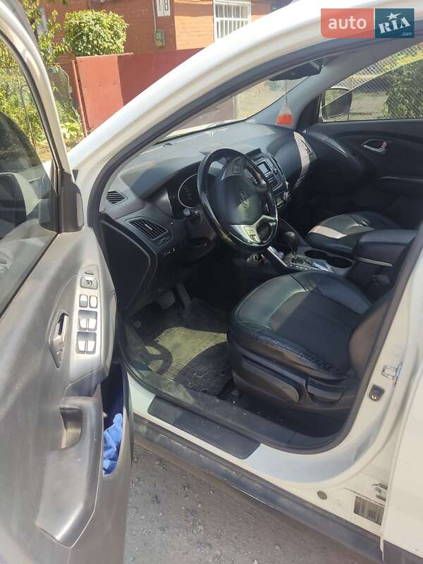 Позашляховик / Кросовер Hyundai ix35 2011 в Карлівці