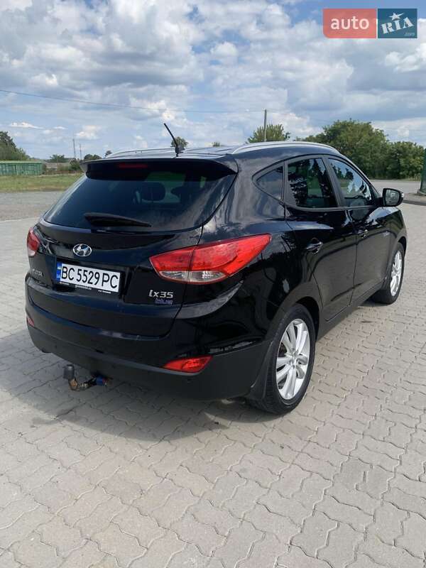 Позашляховик / Кросовер Hyundai ix35 2011 в Новояворівську