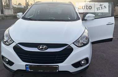 Позашляховик / Кросовер Hyundai ix35 2010 в Чернігові