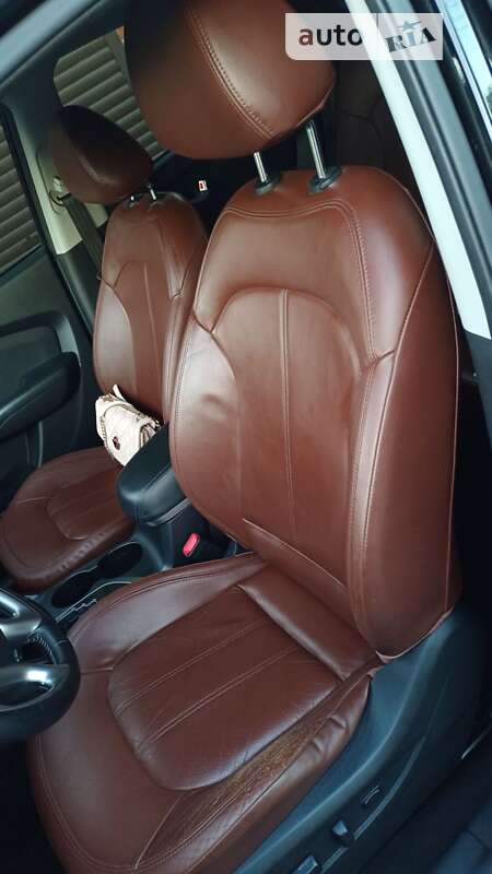 Внедорожник / Кроссовер Hyundai ix35 2010 в Одессе фото 29 Внедорожник / Кроссовер Hyundai ix35 2010 в Одессе