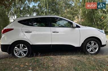 Позашляховик / Кросовер Hyundai ix35 2012 в Путивлі