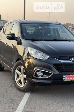 Внедорожник / Кроссовер Hyundai ix35 2010 в Луцке