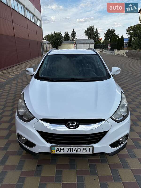 Позашляховик / Кросовер Hyundai ix35 2011 в Гайсину