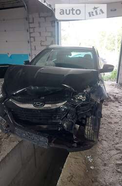 Внедорожник / Кроссовер Hyundai ix35 2012 в Обухове