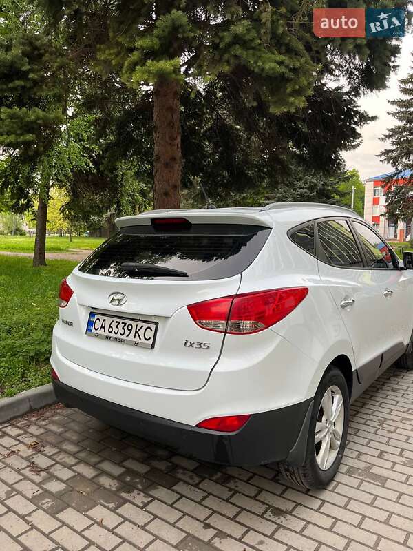 Внедорожник / Кроссовер Hyundai ix35 2011 в Черкассах