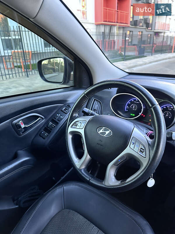 Позашляховик / Кросовер Hyundai ix35 2012 в Софіївській Борщагівці