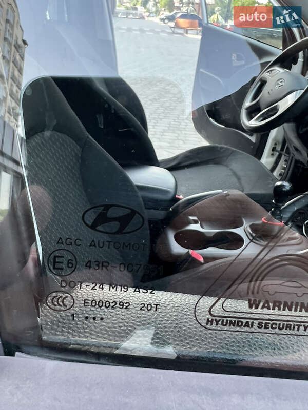 Позашляховик / Кросовер Hyundai ix35 2011 в Івано-Франківську