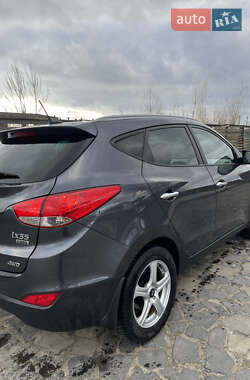 Внедорожник / Кроссовер Hyundai ix35 2011 в Березному