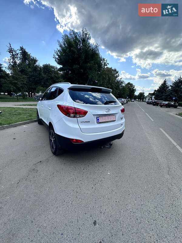 Позашляховик / Кросовер Hyundai ix35 2010 в Рокитному