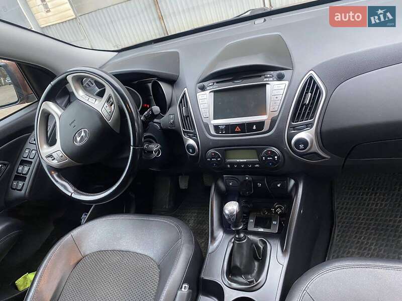 Позашляховик / Кросовер Hyundai ix35 2013 в Тернополі