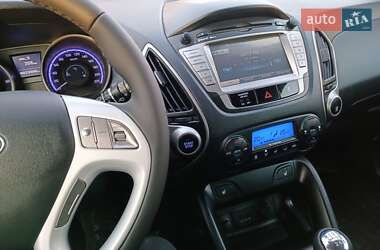 Внедорожник / Кроссовер Hyundai ix35 2011 в Буче