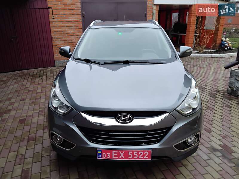 Внедорожник / Кроссовер Hyundai ix35 2012 в Лохвице