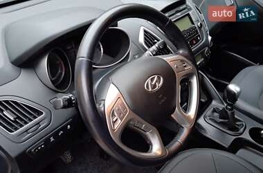 Внедорожник / Кроссовер Hyundai ix35 2012 в Лохвице