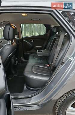 Позашляховик / Кросовер Hyundai ix35 2011 в 