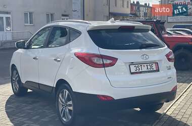 Позашляховик / Кросовер Hyundai ix35 2015 в Чернівцях