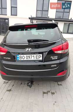 Позашляховик / Кросовер Hyundai ix35 2010 в Тернополі